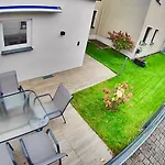 公寓 Mit Garten Und Parkplatz Mitten In Neumarkt