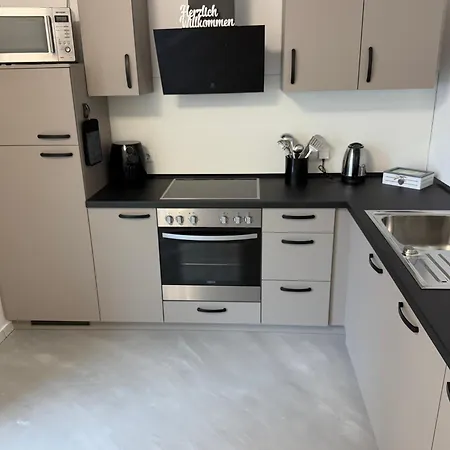 Apartment Mit Garten Und Parkplatz Mitten In Neumarkt